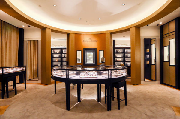 JBO竞博体育：Jaeger-LeCoultre 积家京沪相继开店(图4)